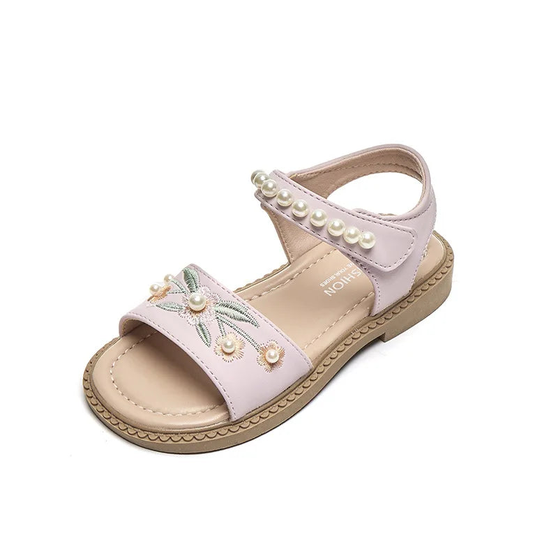 Girls Embroidered Sandals 2024 Summer Kids Princess Sandals with Pearl for Party Wedding Girls Casual Fashion Flat Shoes Elegant