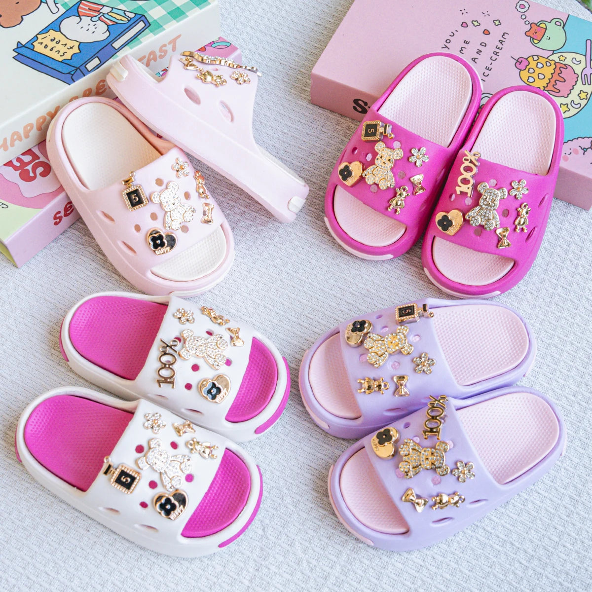New Popular Cartoon Gold Diamond Bear Versatile Eva Slippers for Boys and Girls, Fashionable Double-Piece Soft-Soled Non-Slip Sa