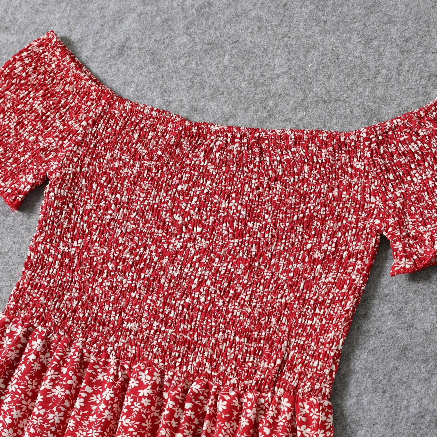 PatPat All Over Red Floral Print Off Shoulder Short-sleeve Shirred Dress for Mom and Me