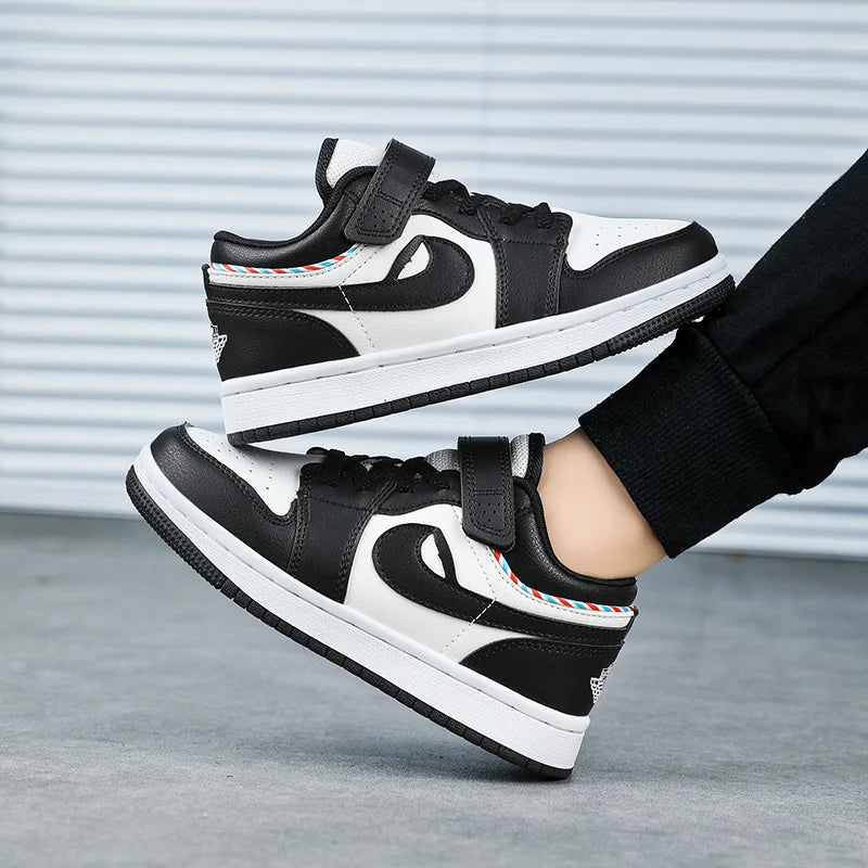 Air Force One sneaker Boy 2025 new leather waterproof children's student casual shoes trend non-slip board shoes