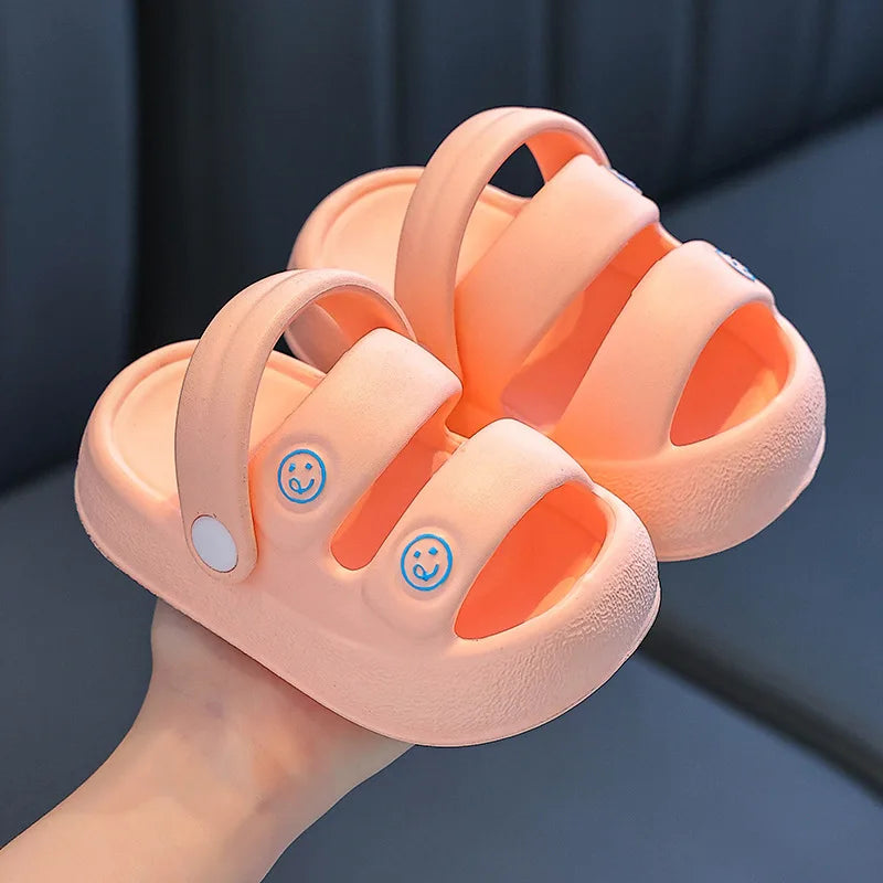 New Summer Children Sandals Lightweight EVA Indoor Soft Soled Non Slip Slippers Fashion Breathable Boys Girl Kids Beach Sandals