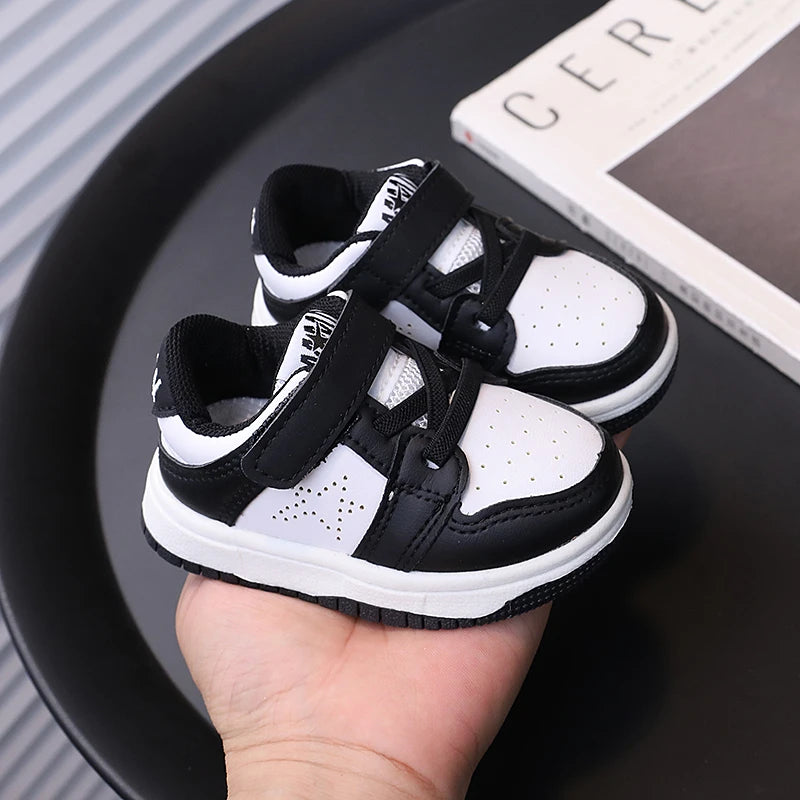Baby shoes spring and autumn children's sports shoes boys and girls sneakers panda shoes kids Korean version baby sneakers l