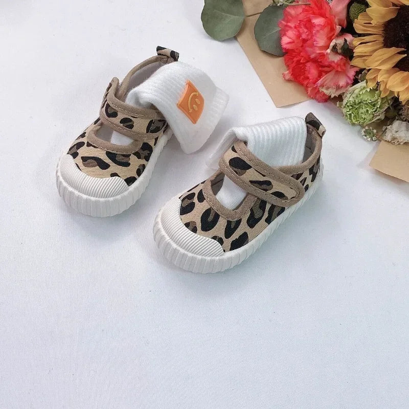 Girls' Canvas Shoes 2025 Spring New Children's Board Shoes Single Shoe Girls' Shoes Small and Medium Boys' Casual Shoes кросовки