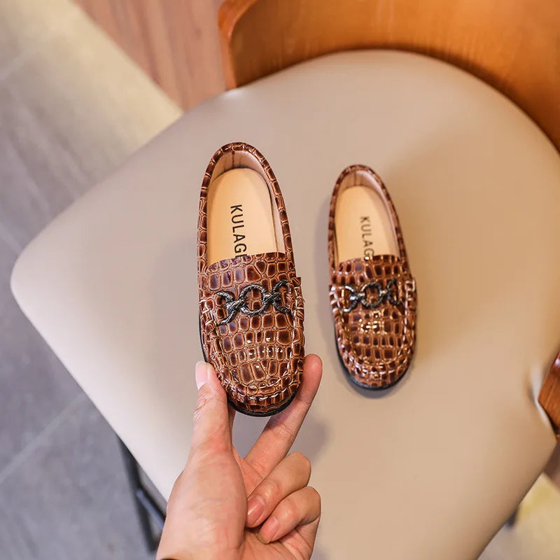 British Style Children 2025 Spring New Fashionable Soft Soled Bean Shoes for Boys Middle And Young Children Loafers