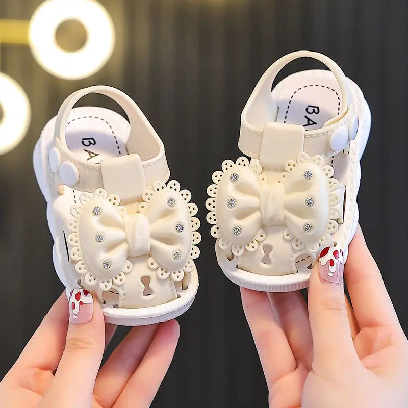 New Summer Aged 0-3 Cute Bow Rhinestone Baby Shoes For Girls Non-Slip Soft-Soled Children Toddler Kids Sandals With Covered Toes
