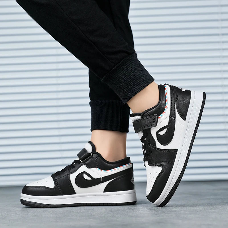 Air Force One sneaker Boy 2025 new leather waterproof children's student casual shoes trend non-slip board shoes