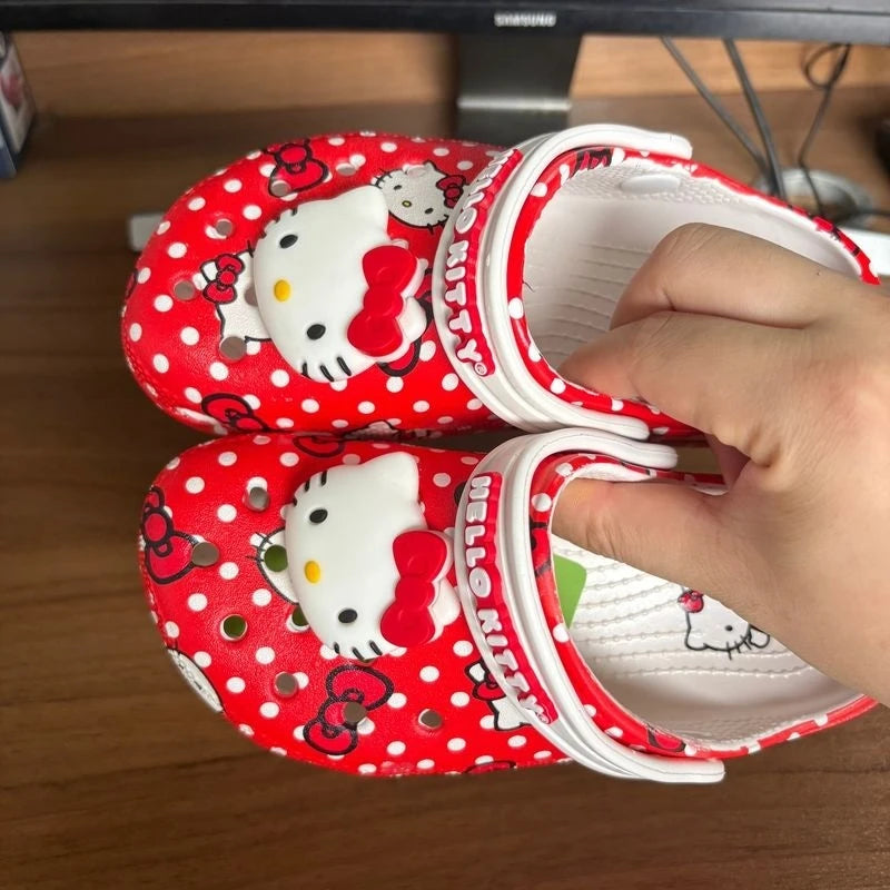 2025 KT Cat Cartoon Children'S Hole Shoes For Boys And Girls Beach Toe Caps Slippers Big Children'S Summer Fashion Sandals Gift