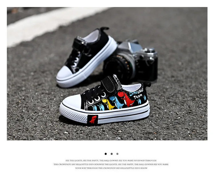 Children's Cartoon Canvas Sneakers – Breathable Low-Top Casual Shoes for Boys and Girls, Ideal for Spring and Autumn