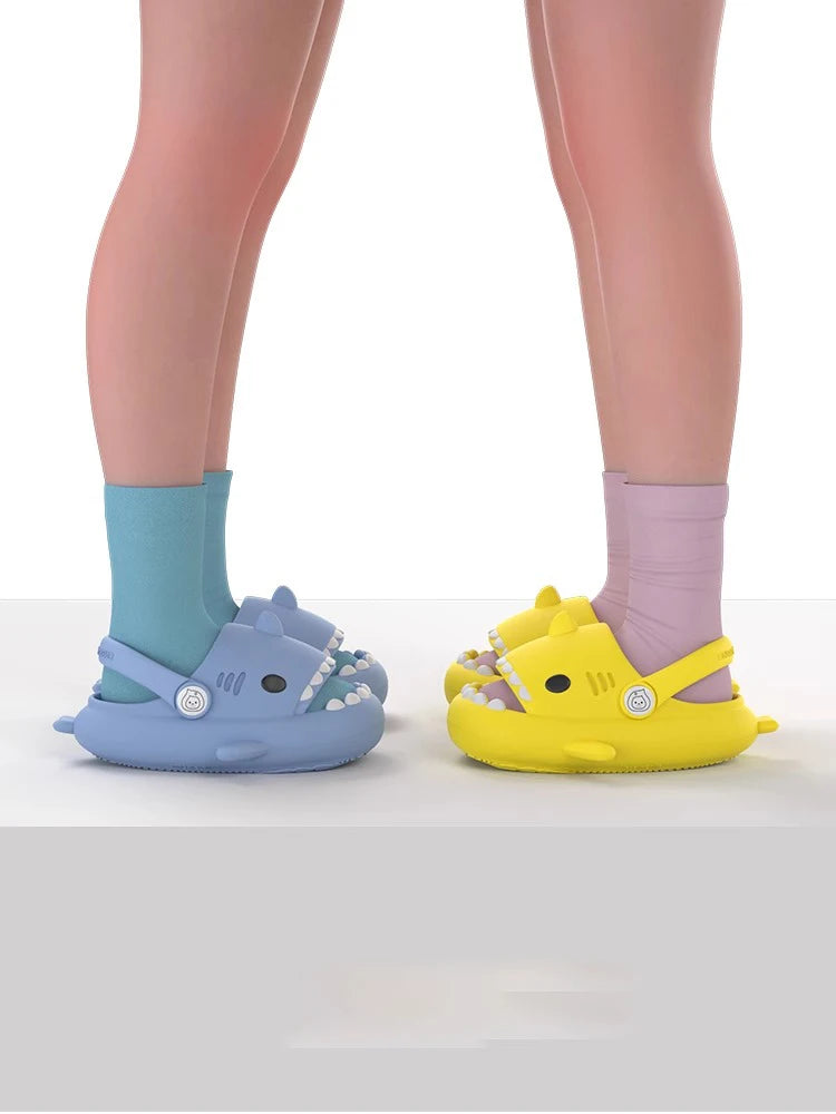 Unisex Shark Slide Sandals – Summer Couple & Kids' Soft Clogs Indoor/Outdoor Platform Slippers for Men and Women