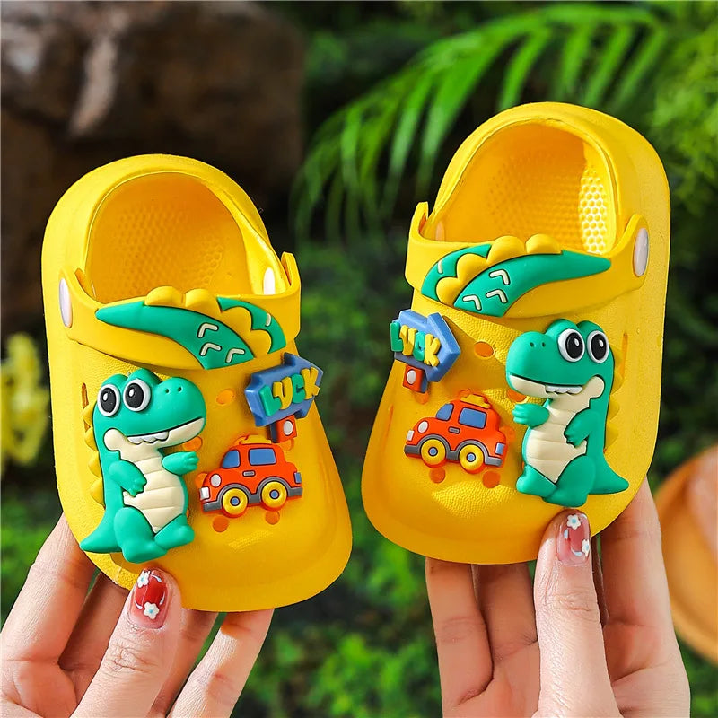 Kids' EVA Clogs with Cute Dinosaur Charms Soft Sole Slip-On Sandals For Children Comfortable Boys Girls' Outdoor Footwear