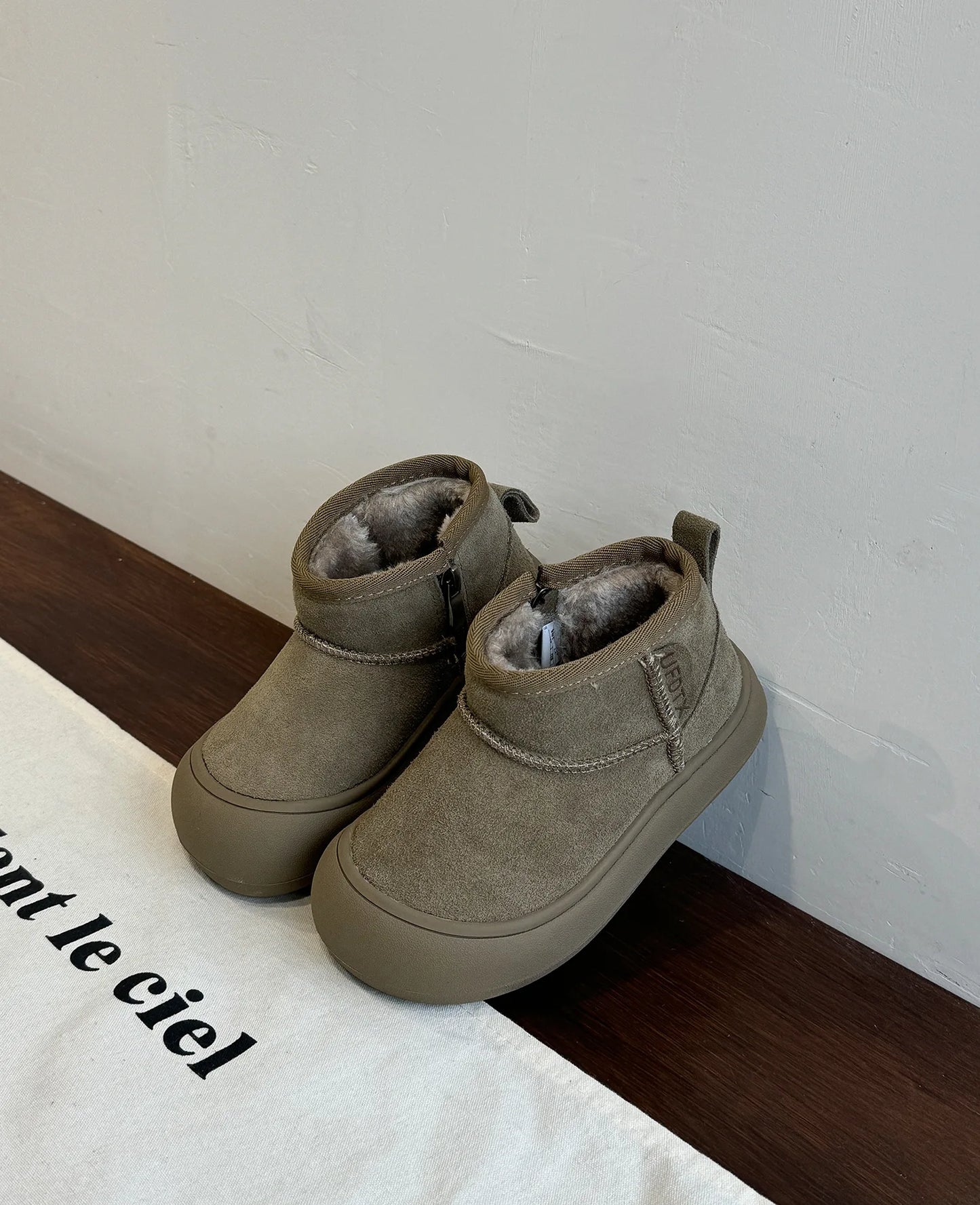 Children Cute Low-top Snow Boots Winter Kids Quality Genuine Leather Short Boots Boys Girls Side Zip Design Round Toe Boots