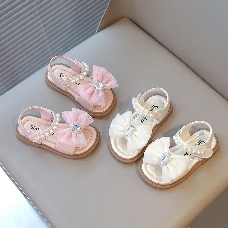 2025 Summer Brand New Girls Crystal Sandals Pearls Beading Fashion Kids Bow-knot Beach Rhinestone Princess Hot Sandals