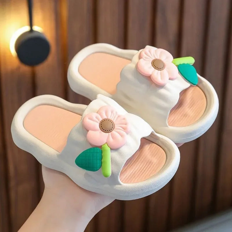 Summer New Kids Home Shoes Anti Slip Soft Sole Girls Bath Slipper Cartoon Cute Flower Bow Princess Slippers Children Beach Shoes