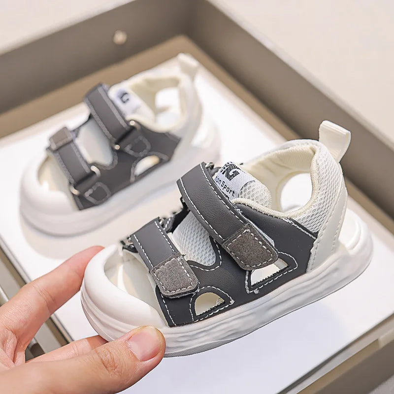 Summer Breathable Mesh Shoes Children Sport Shoes Boys Girls Hollow Out Skate Cool Fashion Baby Children Sandals
