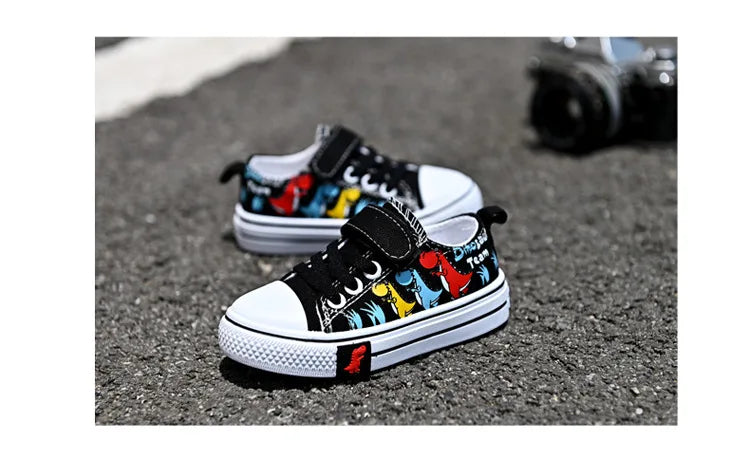 Children's Cartoon Canvas Sneakers – Breathable Low-Top Casual Shoes for Boys and Girls, Ideal for Spring and Autumn