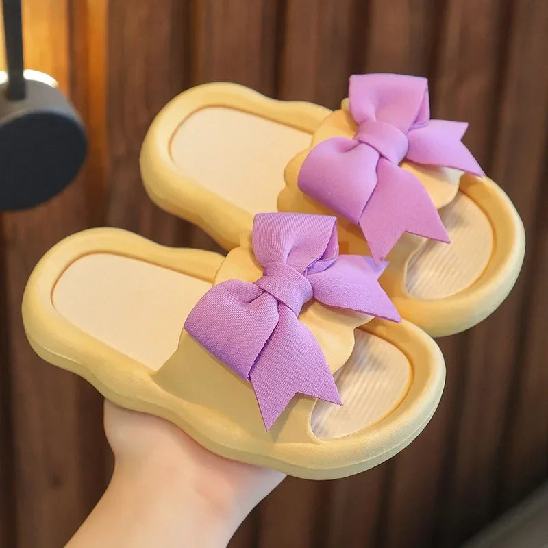 Summer New Kids Home Shoes Anti Slip Soft Sole Girls Bath Slipper Cartoon Cute Flower Bow Princess Slippers Children Beach Shoes