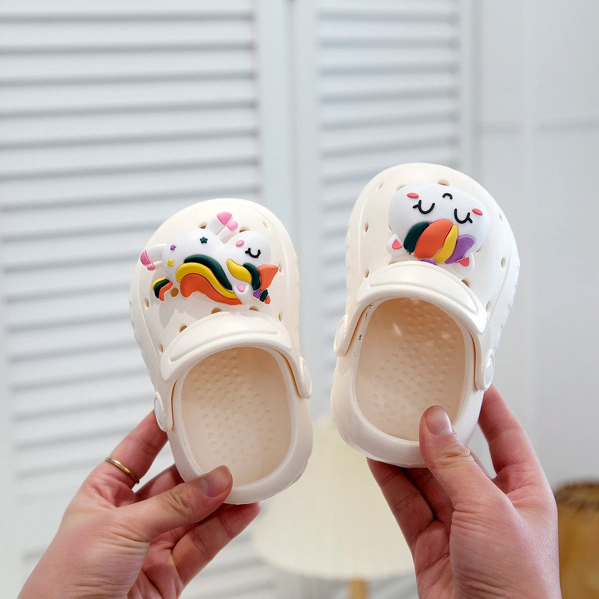 Cute three-dimensional animal children's slippers, soft soled toe caps, vacation shoes, beach shoes for indoor and outdoor wear