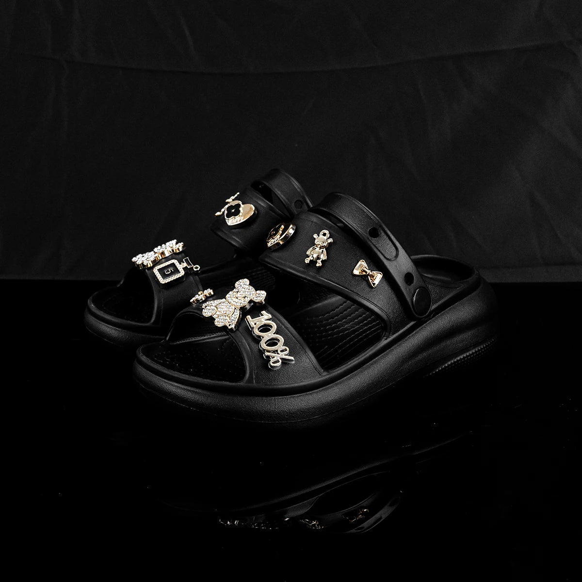 Fashion Popular Family Cartoon Gold Diamond Bear Slippers New Flats Bottom Boys and Girls Non-Slip Soft Bottom Sandals 811