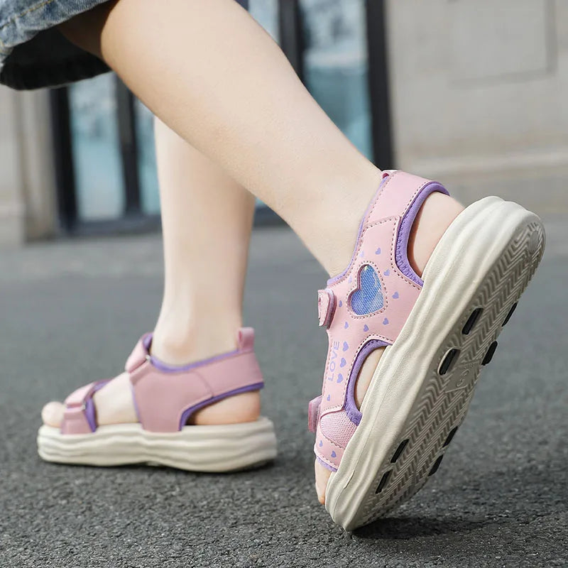A Pair of Fashionable and Comfortable Sandals, Thick-Soled Wear-Resistant Beach Shoes, Outdoor Sports Shoes