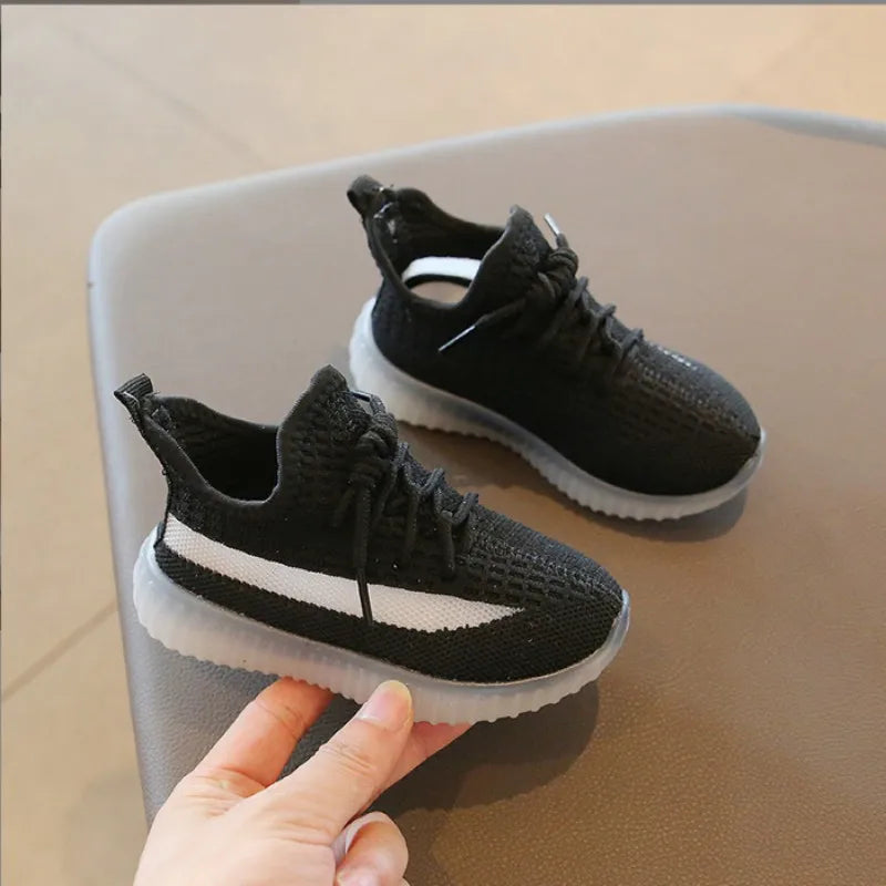 Children's Sports Shoes Spring Summer 2025 New Boys' Coconut Shoes Girls' Casual Mesh Shoes Breathable Baby White Shoes