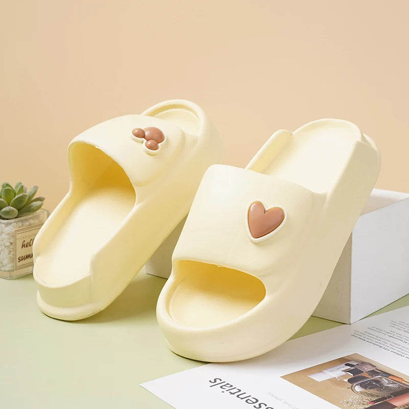 Children's slippers Boys summer indoor bath step on poo feeling non-slip eva silent girls slippers 2024 new model