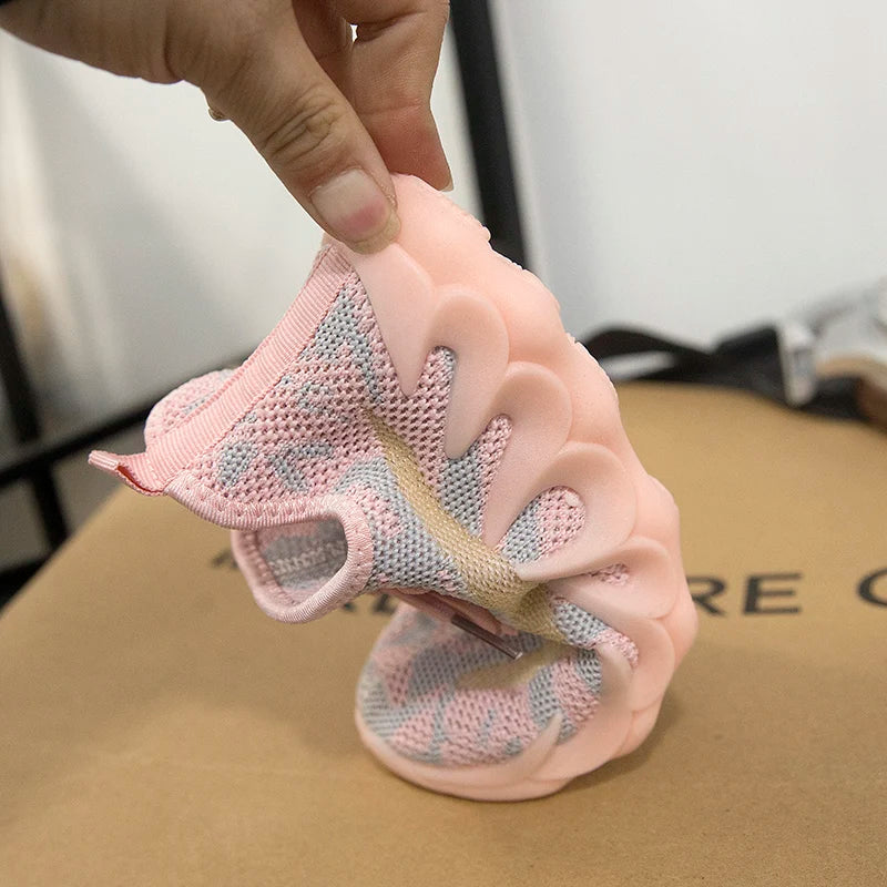 2025 Autumn Styles Boys Sneakers Children's Shoes Breathable Mesh Shoes Fly Weaving Girls Casual Shoes Soft Sole Baby
