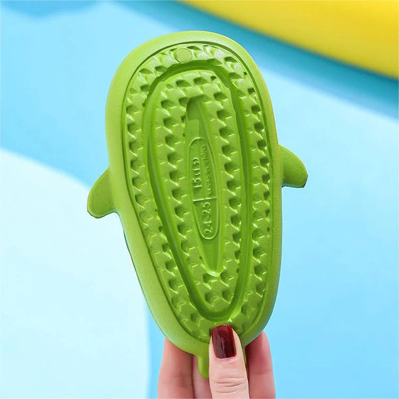 Cute Baby Shark Clogs For Children Closed Toe Slip On Sandals Anti-slip Garden Shoes Boys Girls Outdoor Casual Beach Slippers