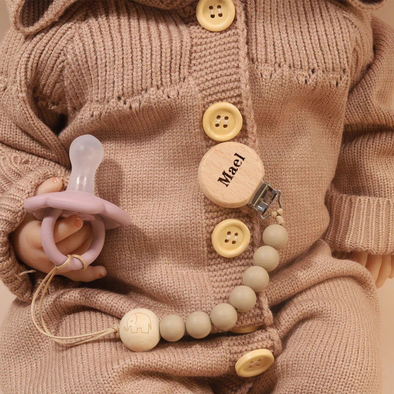 Personalized Baby Pacifier Clip Custom Name Silicone Bead Nipple Dummy Clips Engraved Infant Wood Pacifier Holder Newborn Gift