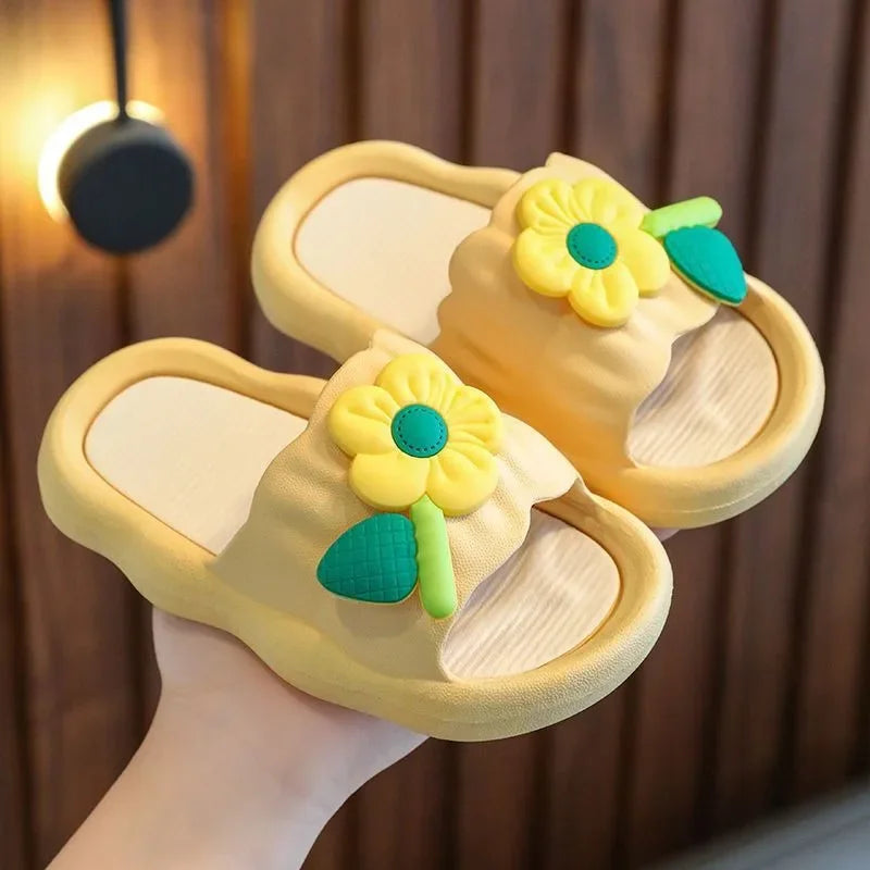 Summer New Kids Home Shoes Anti Slip Soft Sole Girls Bath Slipper Cartoon Cute Flower Bow Princess Slippers Children Beach Shoes