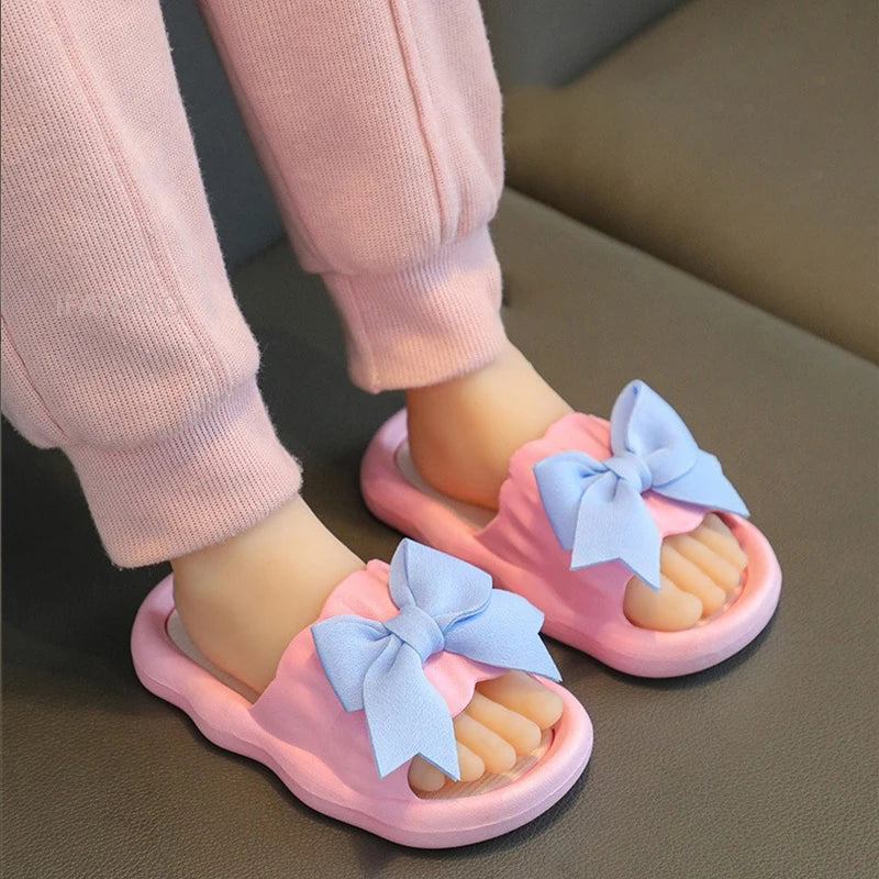 Summer New Kids Home Shoes Anti Slip Soft Sole Girls Bath Slipper Cartoon Cute Flower Bow Princess Slippers Children Beach Shoes