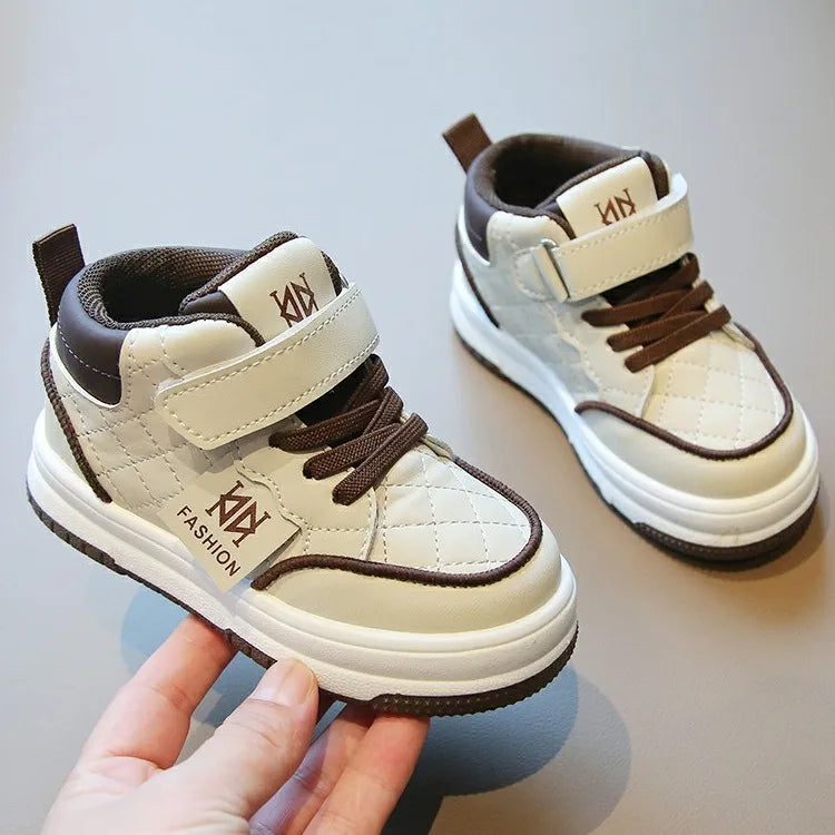 2025 new children's high top sports shoes with leather surface, spring and autumn baby shoes, spring and autumn casual shoes