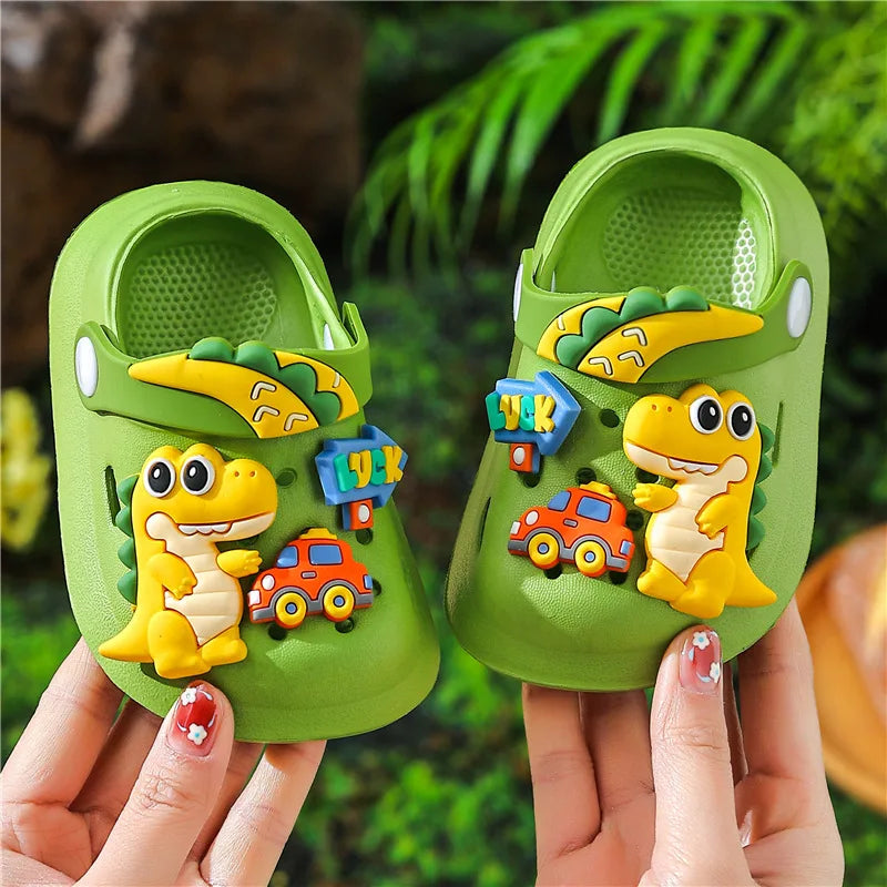 Kids' EVA Clogs with Cute Dinosaur Charms Soft Sole Slip-On Sandals For Children Comfortable Boys Girls' Outdoor Footwear