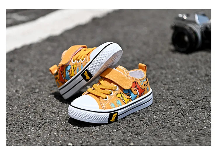 Children's Cartoon Canvas Sneakers – Breathable Low-Top Casual Shoes for Boys and Girls, Ideal for Spring and Autumn