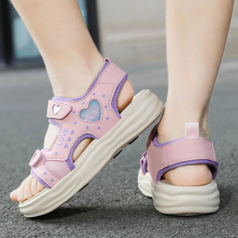 A Pair of Fashionable and Comfortable Sandals, Thick-Soled Wear-Resistant Beach Shoes, Outdoor Sports Shoes
