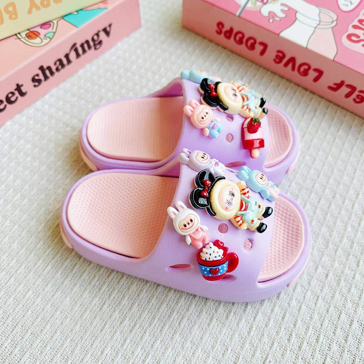 New Popular Cartoon Mickey Labubu Versatile Girls Eva Slippers Fashionable Double Soft-Soled Non-Slip Sandals 831