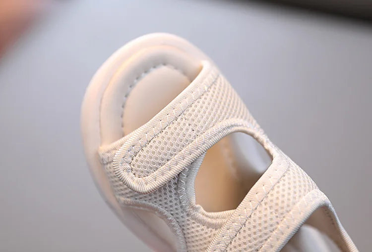 Summer Boys' Fashion Sandals – Breathable White Slip-On Shoes for Toddlers and Kids (Sizes 21–30)