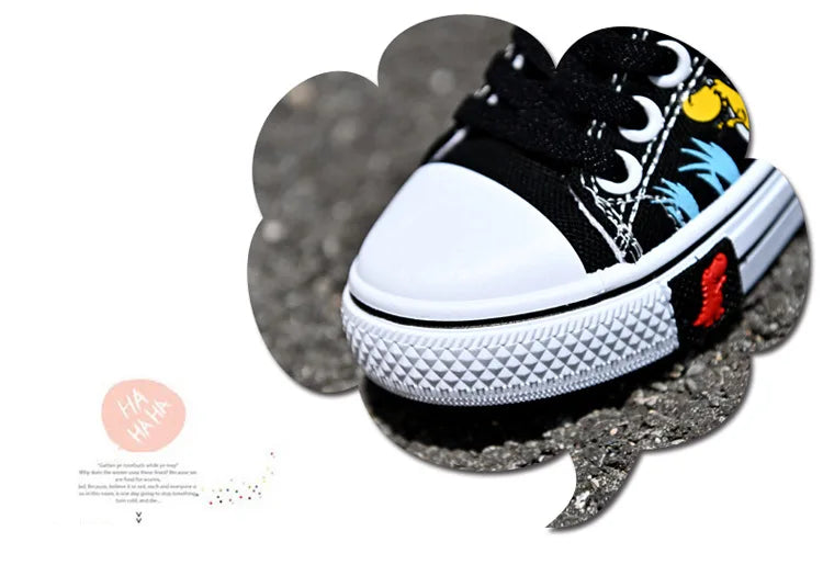 Children's Cartoon Canvas Sneakers – Breathable Low-Top Casual Shoes for Boys and Girls, Ideal for Spring and Autumn