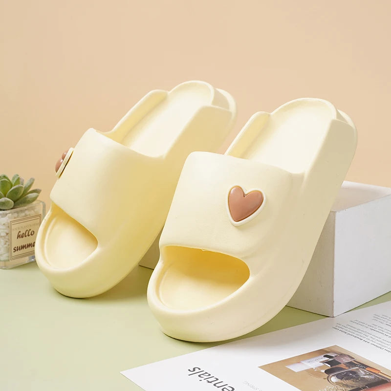 Children's slippers Boys summer indoor bath step on poo feeling non-slip eva silent girls slippers 2024 new model