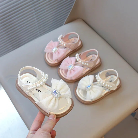 2025 Summer Brand New Girls Crystal Sandals  Pearls Beading Fashion Kids Bow-knot Beach Rhinestone Princess Hot Sandals