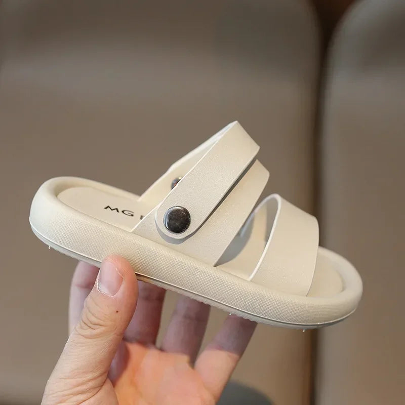 Children's Sandals 2025 Summer New Style Beach Shoes Soft Bottom Boys' Shoes Trendy Casual Wear Ideal for Outdoor Activities