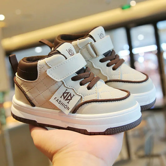 2025 new children's high top sports shoes with leather surface, spring and autumn baby shoes, spring and autumn casual shoes