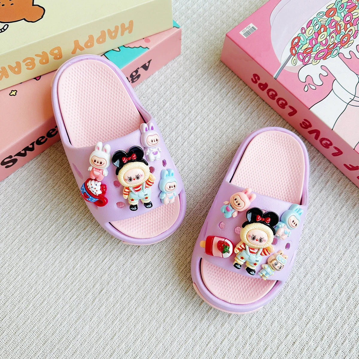 New Popular Cartoon Mickey Labubu Versatile Girls Eva Slippers Fashionable Double Soft-Soled Non-Slip Sandals 831
