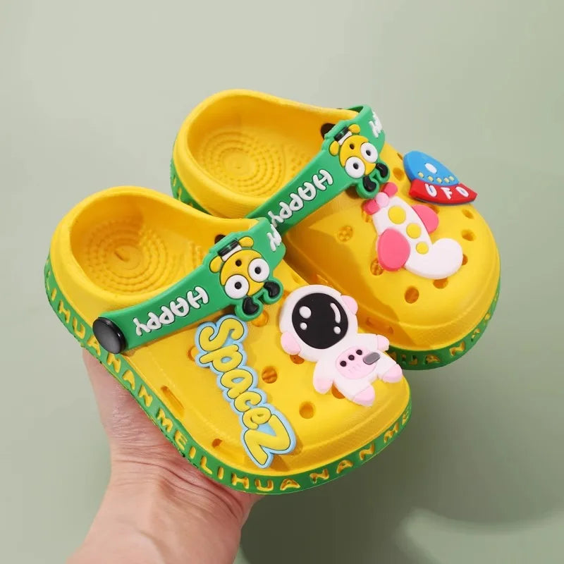Baby & Toddler Slippers, Kids' Sandals for Ages 1-5 Fashionable Breathable Waterproof Hole-Pattern Infant Clogs