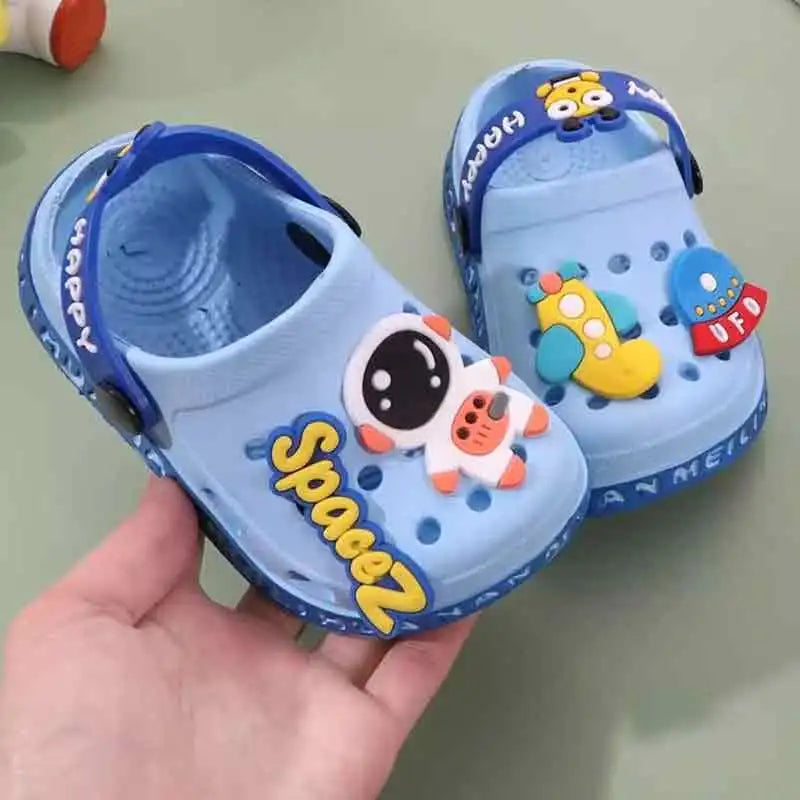 Baby & Toddler Slippers, Kids' Sandals for Ages 1-5 Fashionable Breathable Waterproof Hole-Pattern Infant Clogs