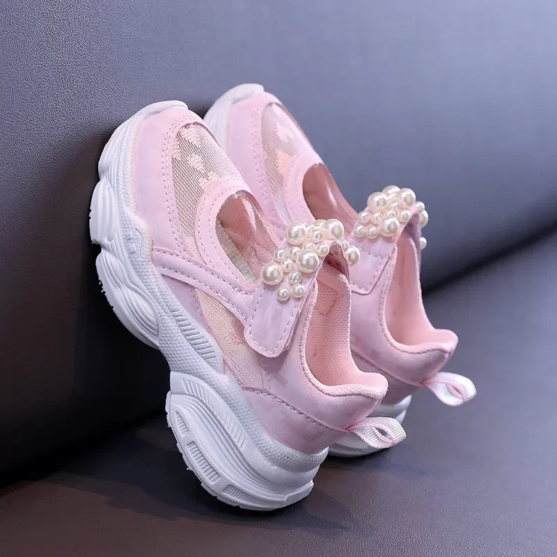 Kids Mesh Hollowed Tennis Shoes 2024 Summer New Girls Solid Color Sports Shoes with Pearl Children Cute Heart Princess Sneakers