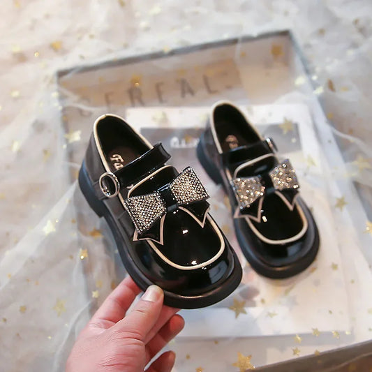 Girls British Style Leather Shoes 2024 Brand New Princess Shoes with Crystal Bow for Party Kids Performance Flat Shoes Versatile