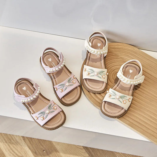 Girls Embroidered Sandals 2024 Summer Kids Princess Sandals with Pearl for Party Wedding Girls Casual Fashion Flat Shoes Elegant