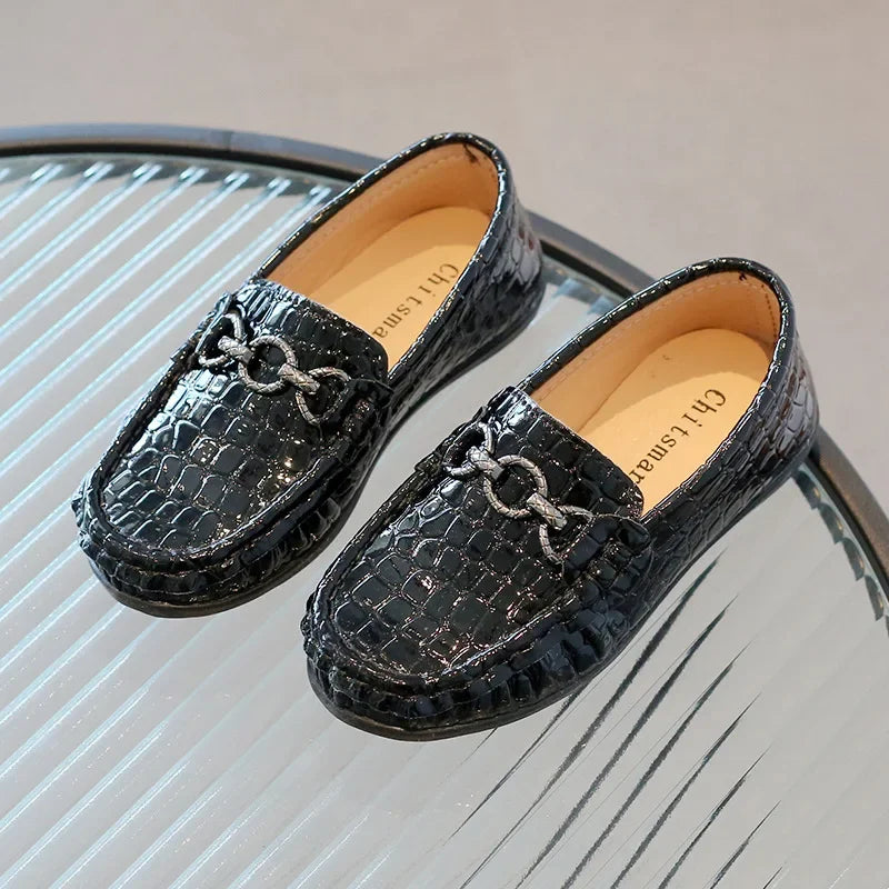 Baby Boys Leather Shoes Kids Fashion Casual Shoes Children's Flat Loafers Slip-on Moccasins Metal Buckles Classic Soft Vintage