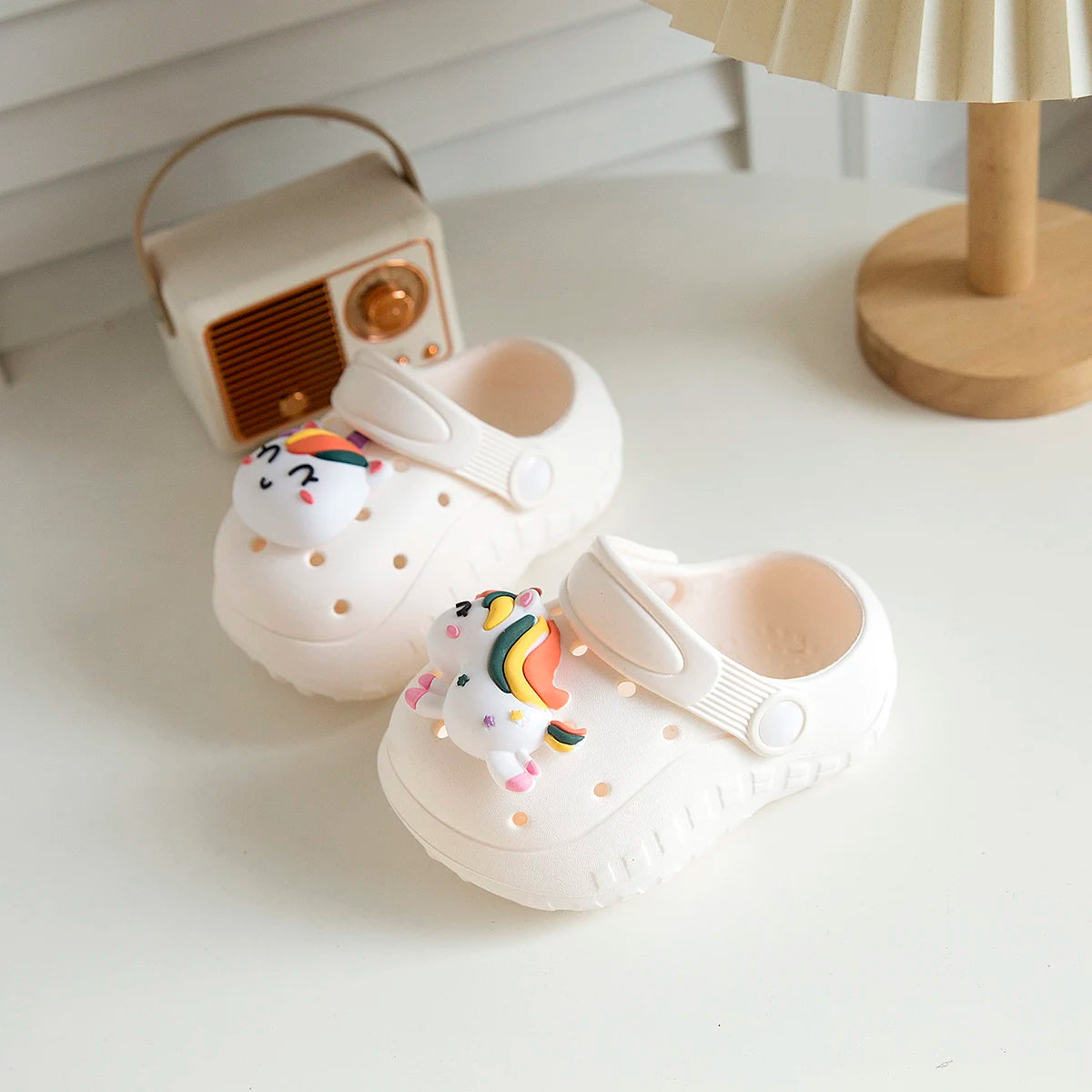 Cute three-dimensional animal children's slippers, soft soled toe caps, vacation shoes, beach shoes for indoor and outdoor wear