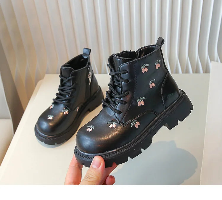 Girls' Fashion Ankle Boots – Embroidered Leather Spring/Autumn Boots for Kids, Casual and Versatile Princess-Style Footwear